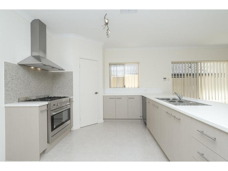 B/63 Henry Bull Drive, Bull Creek WA 6149