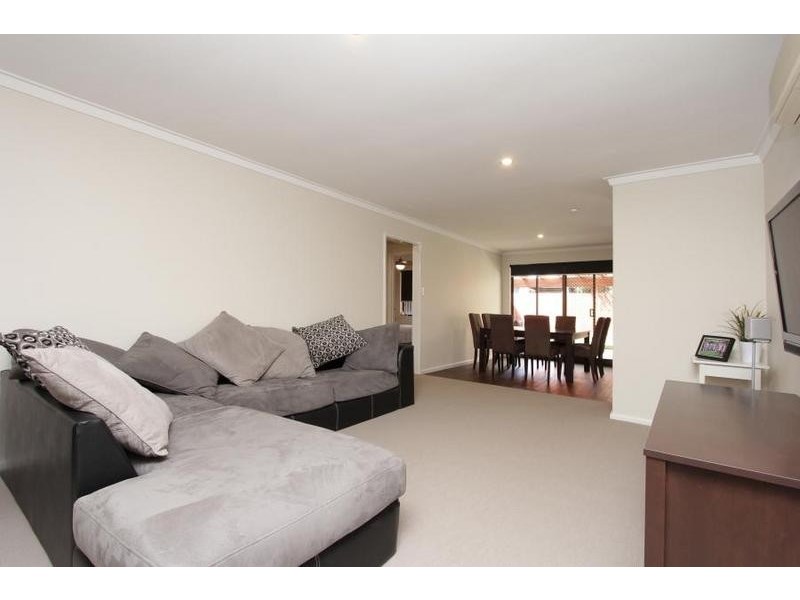 9/11 Canning Avenue, Mount Pleasant WA 6153