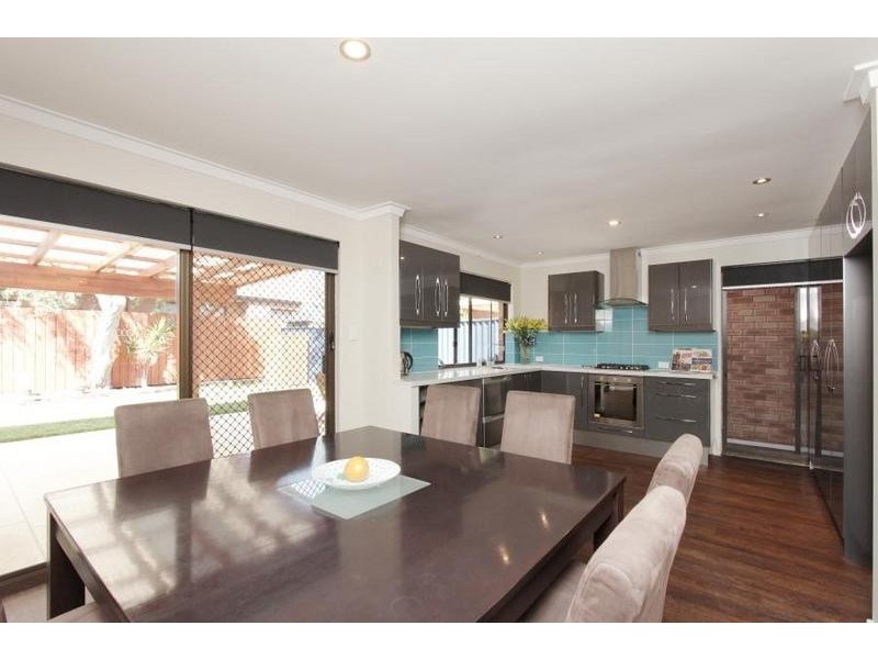 9/11 Canning Avenue, Mount Pleasant WA 6153