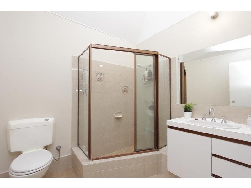 9/11 Canning Avenue, Mount Pleasant WA 6153