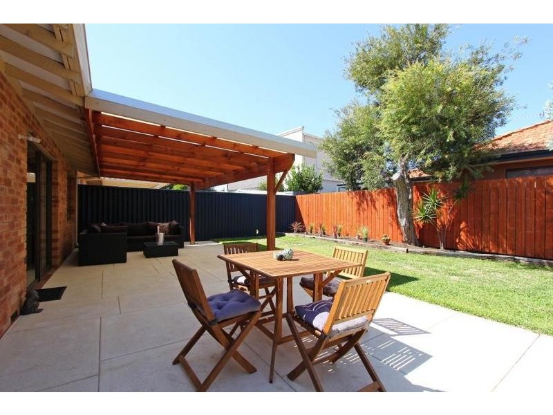 9/11 Canning Avenue, Mount Pleasant WA 6153