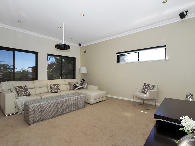 185 Lockhart Street, Como WA 6152