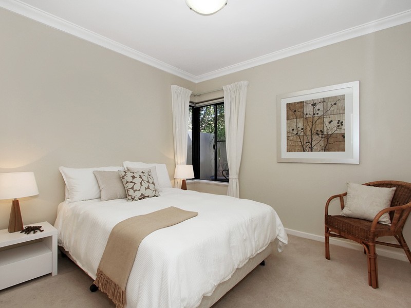 185 Lockhart Street, Como WA 6152