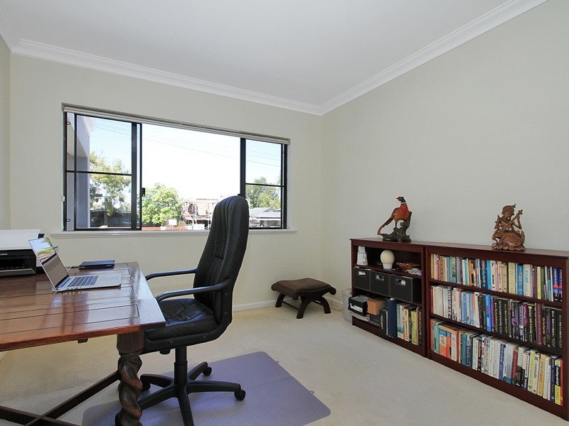 185 Lockhart Street, Como WA 6152