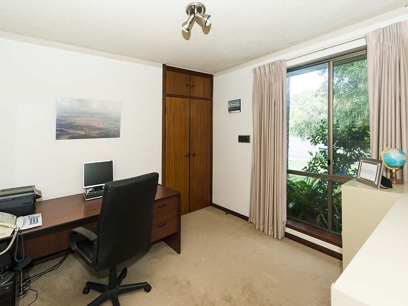 8 Rowley Place, Bull Creek WA 6149