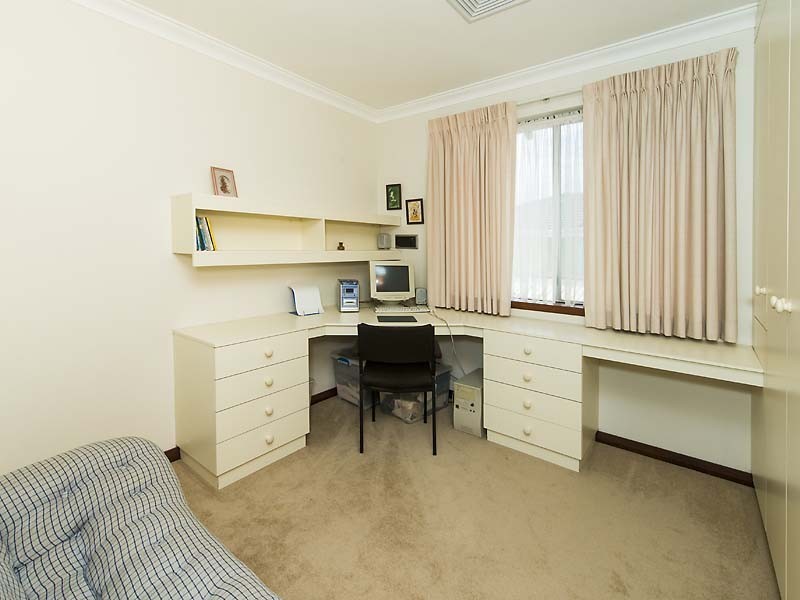 8 Rowley Place, Bull Creek WA 6149