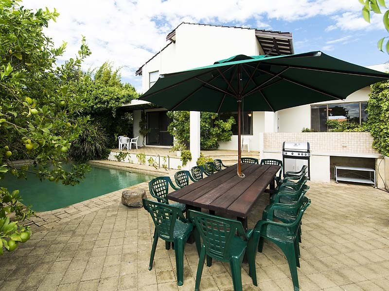 8 Rowley Place, Bull Creek WA 6149