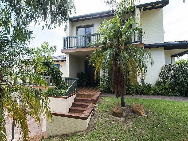 8 Rowley Place, Bull Creek WA 6149