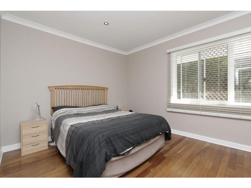 23 Hassett Street, Cloverdale WA 6105