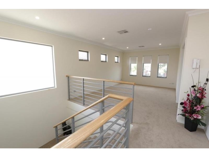 11 Campion Crescent, Attadale WA 6156