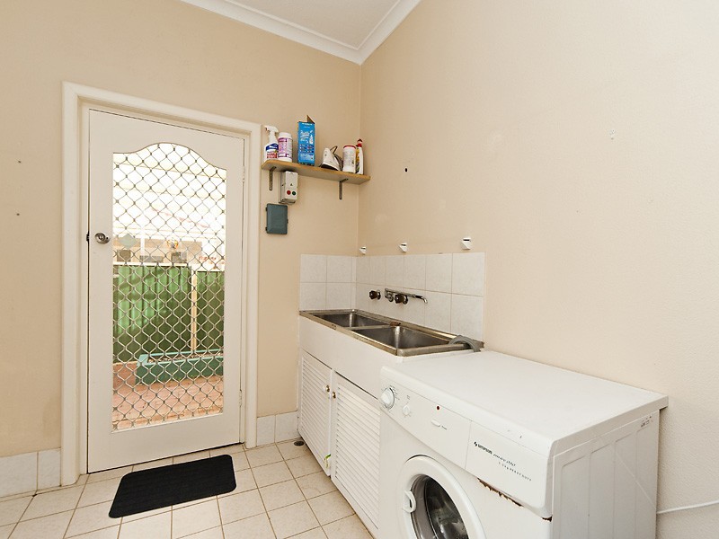 44 Davy Street, Alfred Cove WA 6154