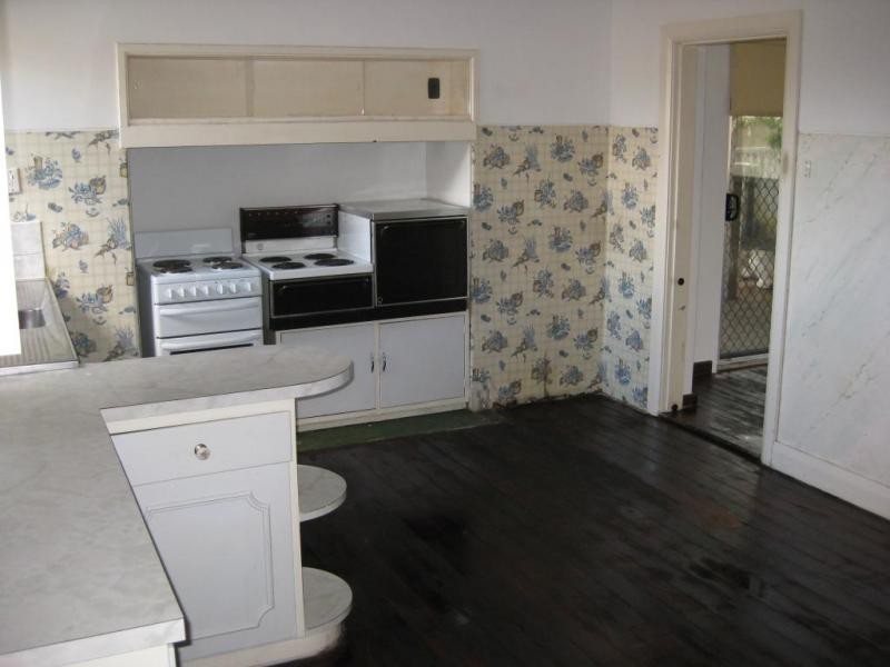 33 Smiths Ave, Redcliffe WA 6104