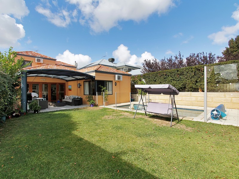 26A Henley Road, Ardross WA 6153