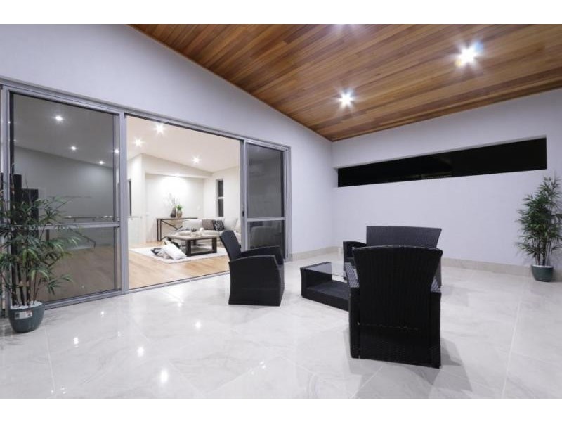 9 Bombay Heights, North Coogee WA 6163