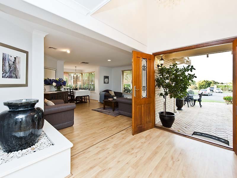 13 Evergreen Court, Leeming WA 6149