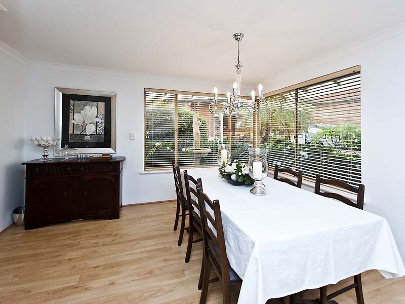 13 Evergreen Court, Leeming WA 6149