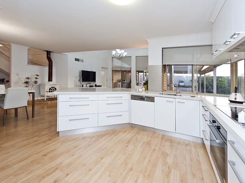 13 Evergreen Court, Leeming WA 6149