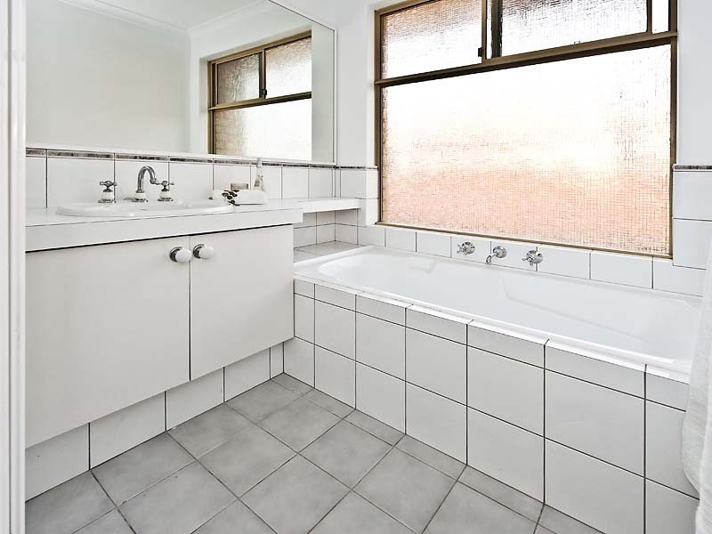 13 Evergreen Court, Leeming WA 6149