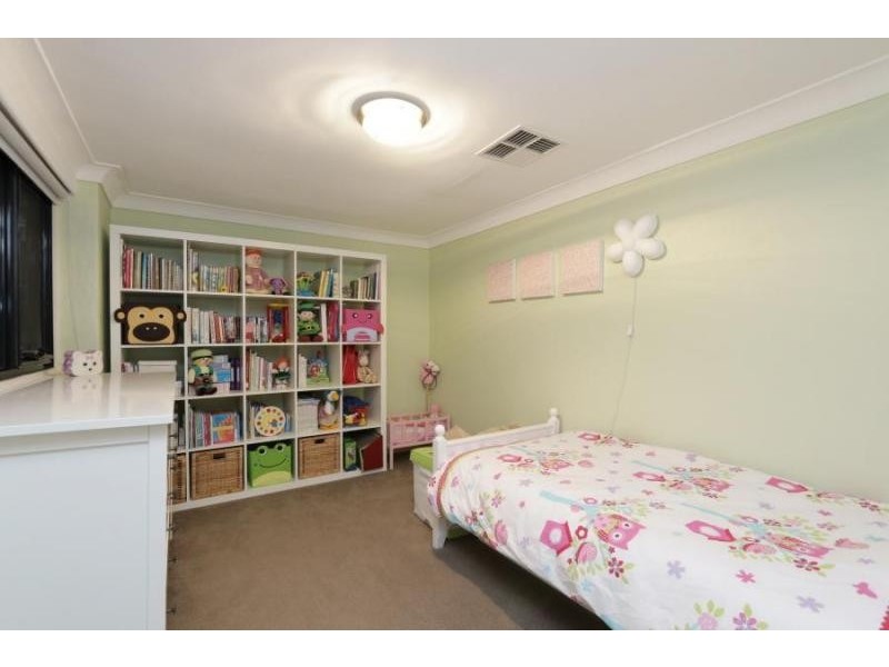 7 Mullings Way, Myaree WA 6154