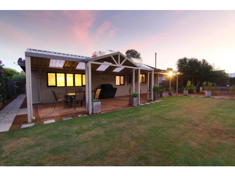 7 Mullings Way, Myaree WA 6154