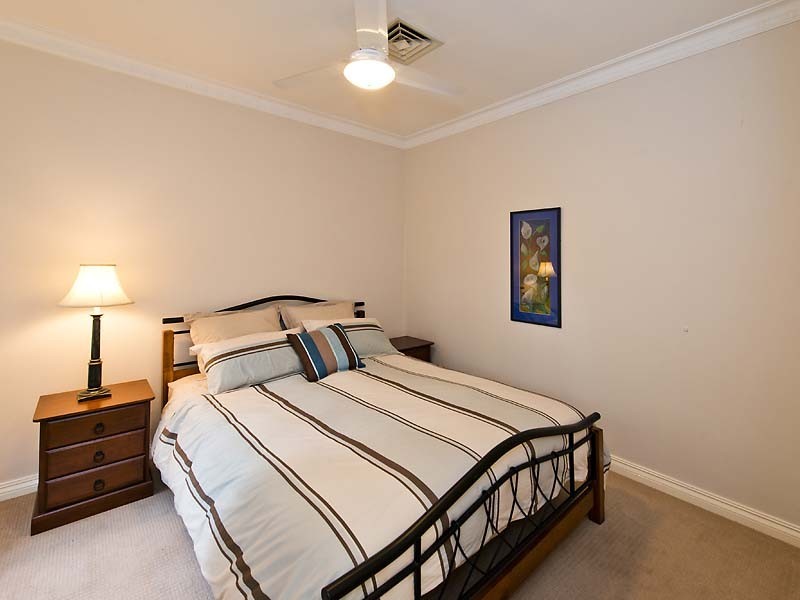 8 Withers Close, Murdoch WA 6150