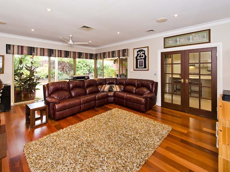 8 Withers Close, Murdoch WA 6150