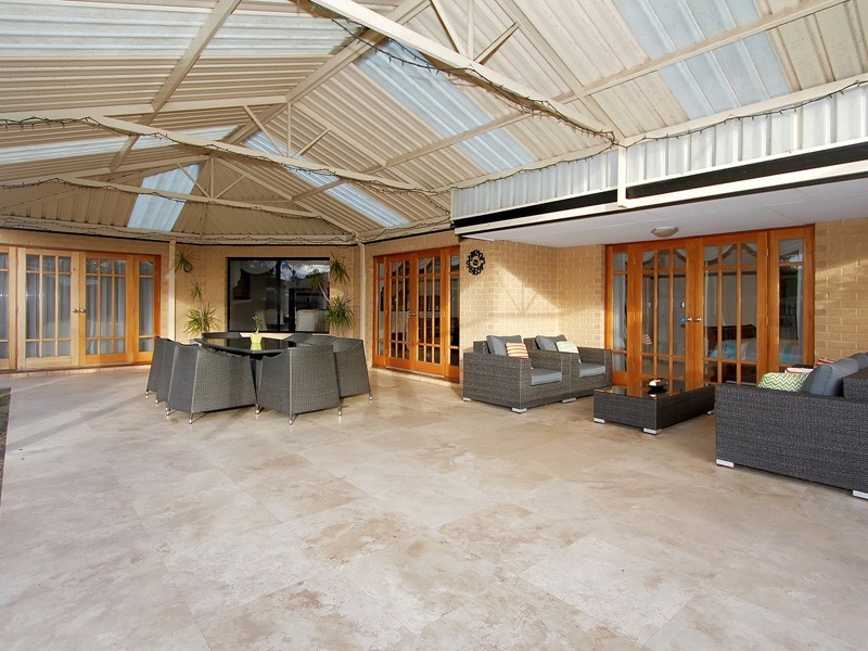 36 Pelham Gardens, Canning Vale WA 6155