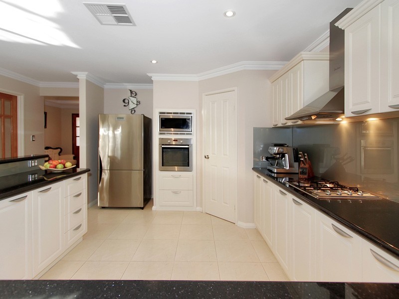 36 Pelham Gardens, Canning Vale WA 6155