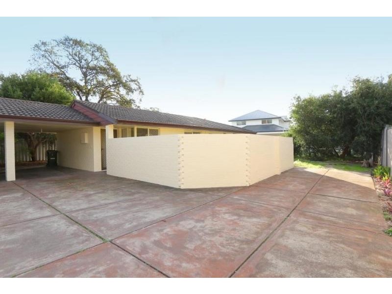 14B Burnett Road, Manning WA 6152