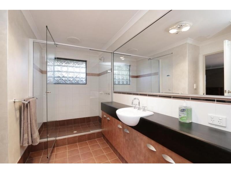 28 Rosewood Lane, Thornlie WA 6108