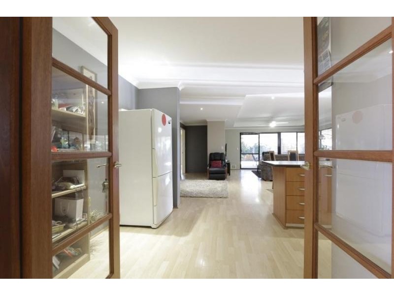 28 Rosewood Lane, Thornlie WA 6108