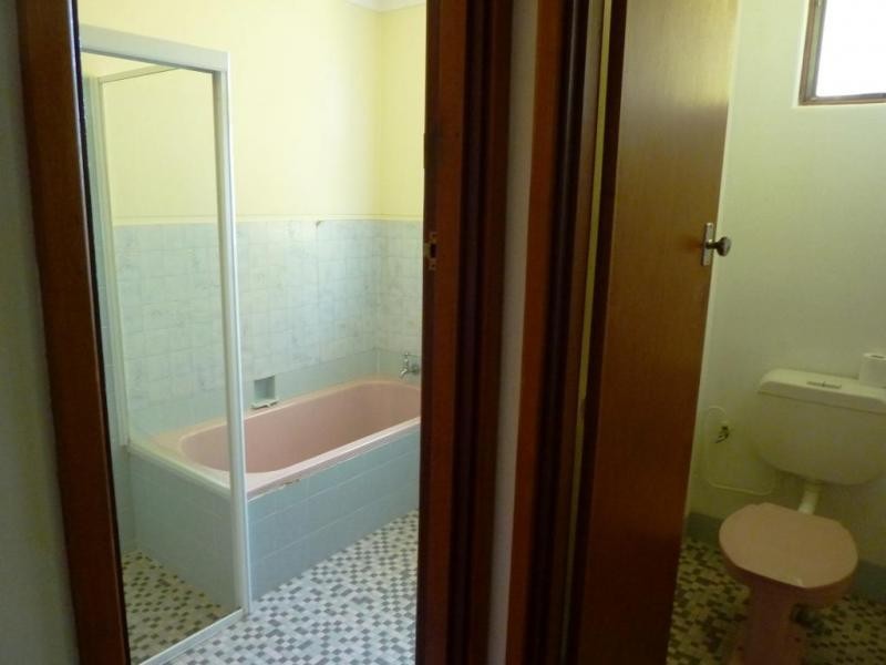 5 Lisa Place, Mount Pleasant WA 6153