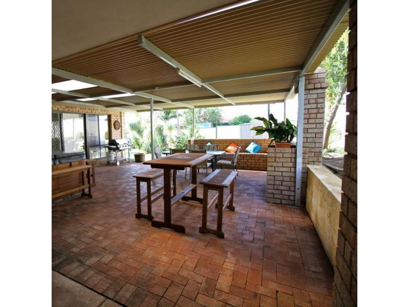 5 Challenger Drive, Thornlie WA 6108