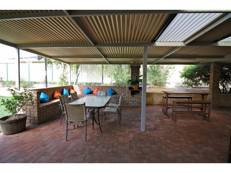 5 Challenger Drive, Thornlie WA 6108