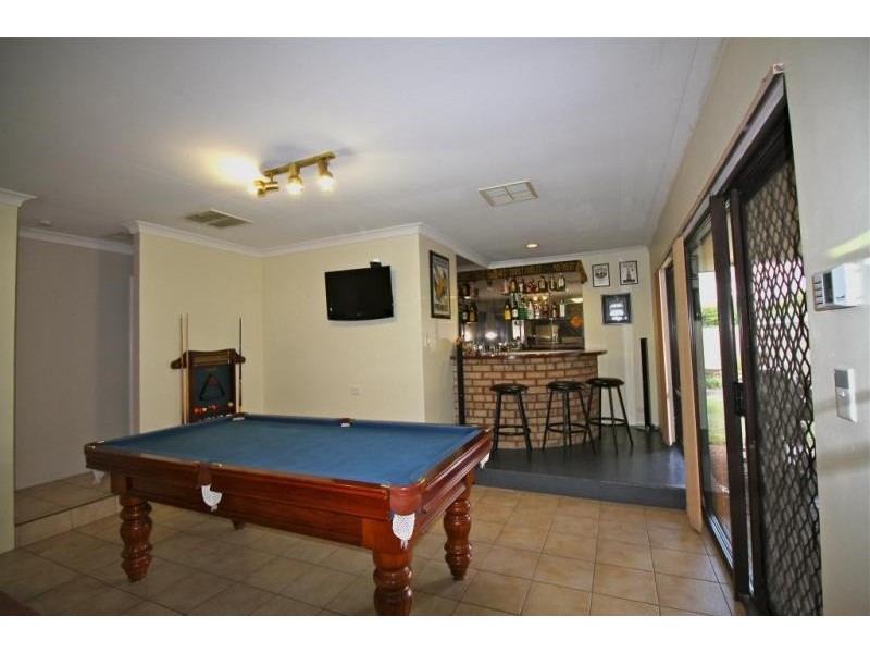 5 Challenger Drive, Thornlie WA 6108