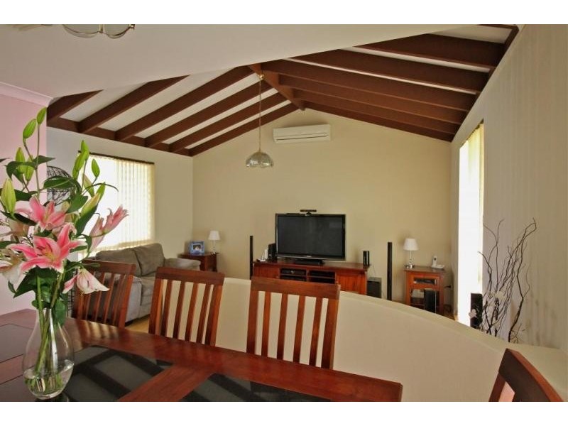 5 Challenger Drive, Thornlie WA 6108