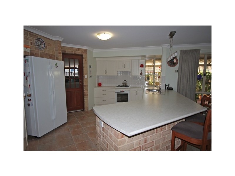 39 Lydiard Retreat, Canning Vale WA 6155