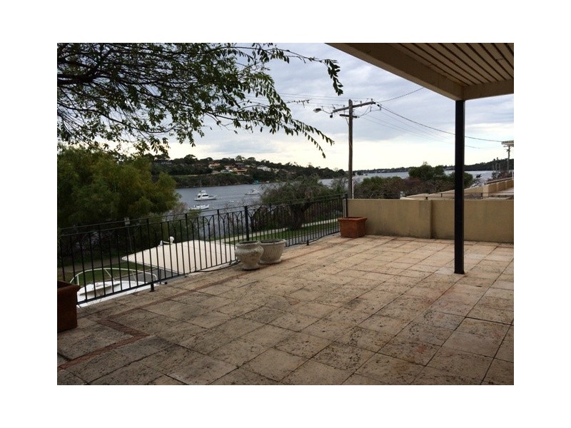 44 Blackwall Reach Parade, Bicton WA 6157