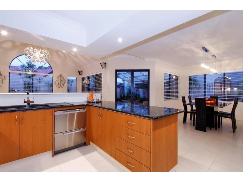 37 Central Ave, Ardross WA 6153