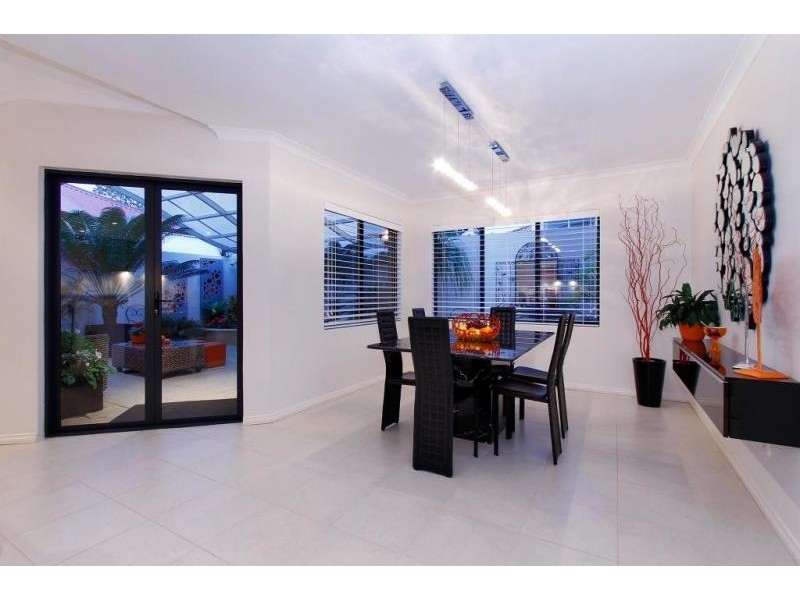 37 Central Ave, Ardross WA 6153