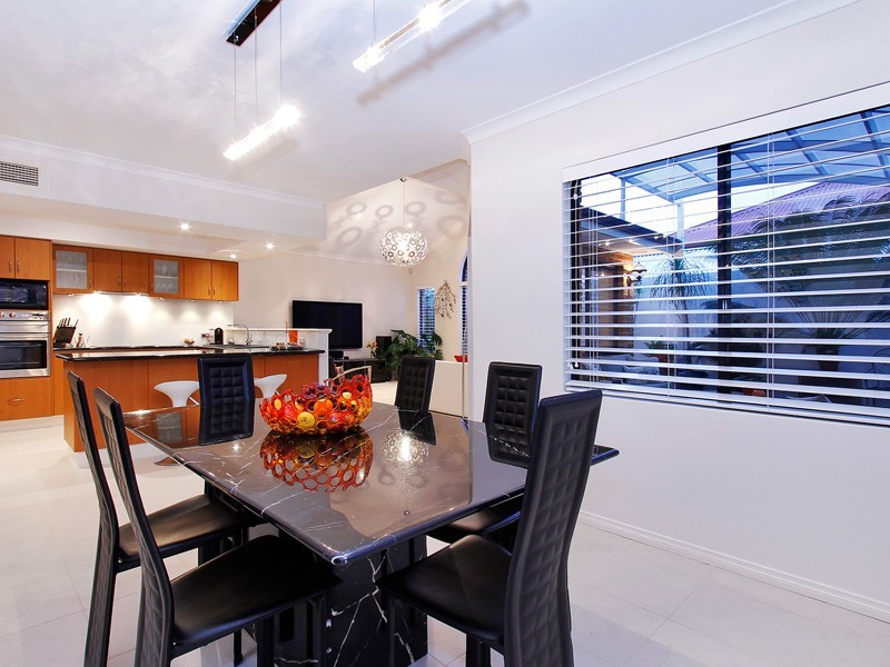 37 Central Ave, Ardross WA 6153