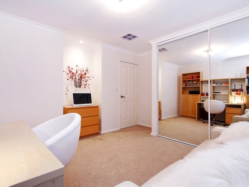37 Central Ave, Ardross WA 6153