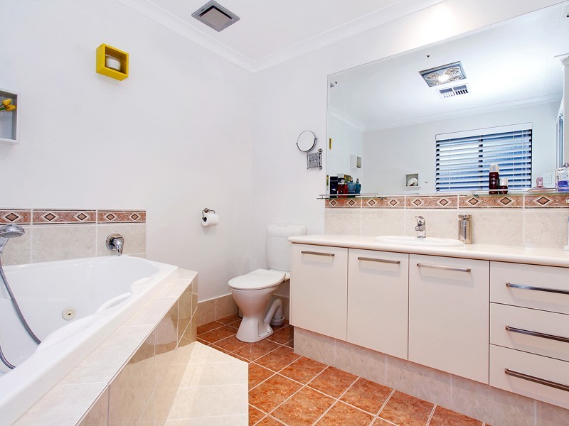37 Central Ave, Ardross WA 6153