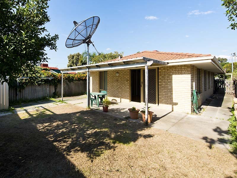 25 Dudley Street, Rivervale WA 6103