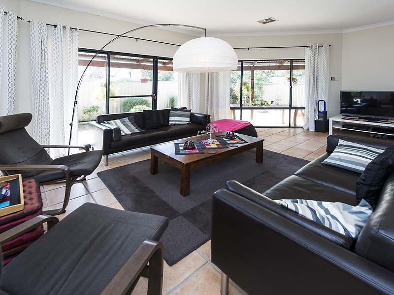 43a Holman Street, Alfred Cove WA 6154