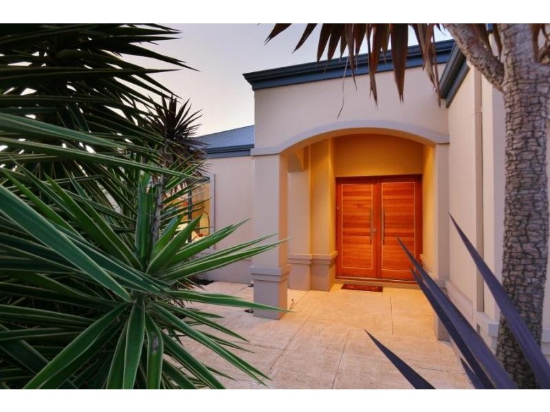 1 Warrego Street, Hammond Park WA 6164