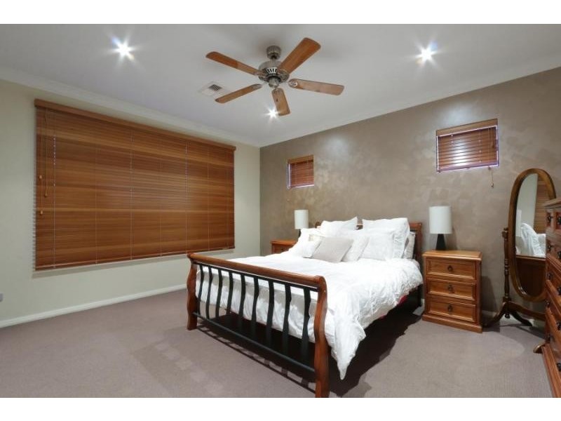 1 Warrego Street, Hammond Park WA 6164