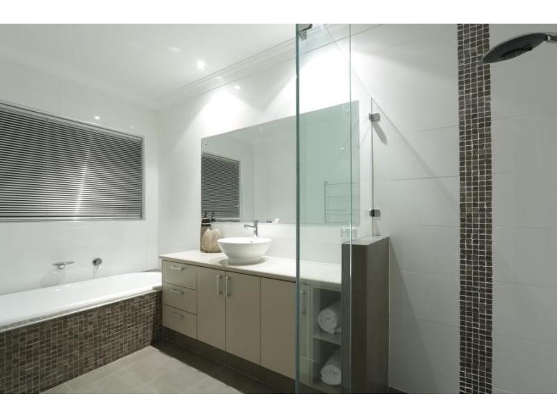 1 Warrego Street, Hammond Park WA 6164