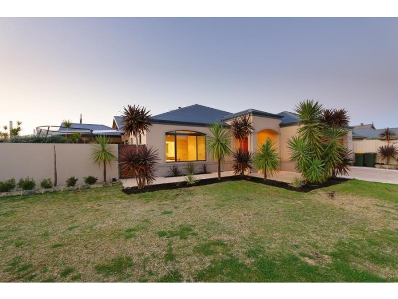 1 Warrego Street, Hammond Park WA 6164