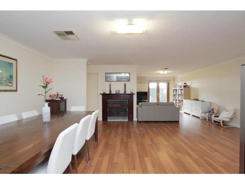 8A Hesford Avenue, Mount Pleasant WA 6153